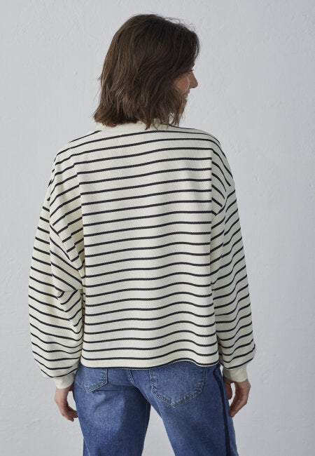 Eliso sweater